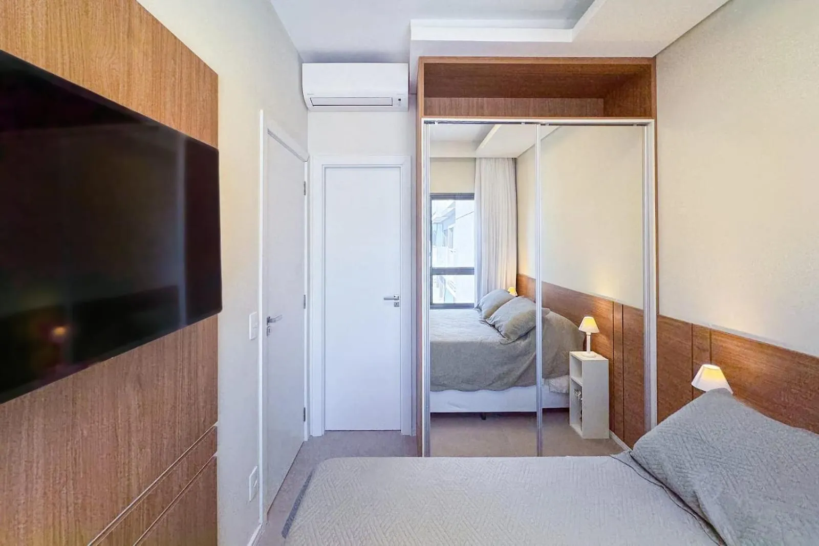 Apartamento Com Varanda Excelente Localizacao No Itaim Bibi Sao Paulo Apartment